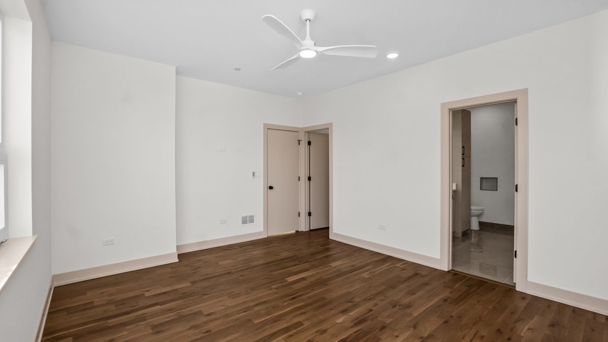 4443 Vincennes Avenue, Chicago, IL 60653