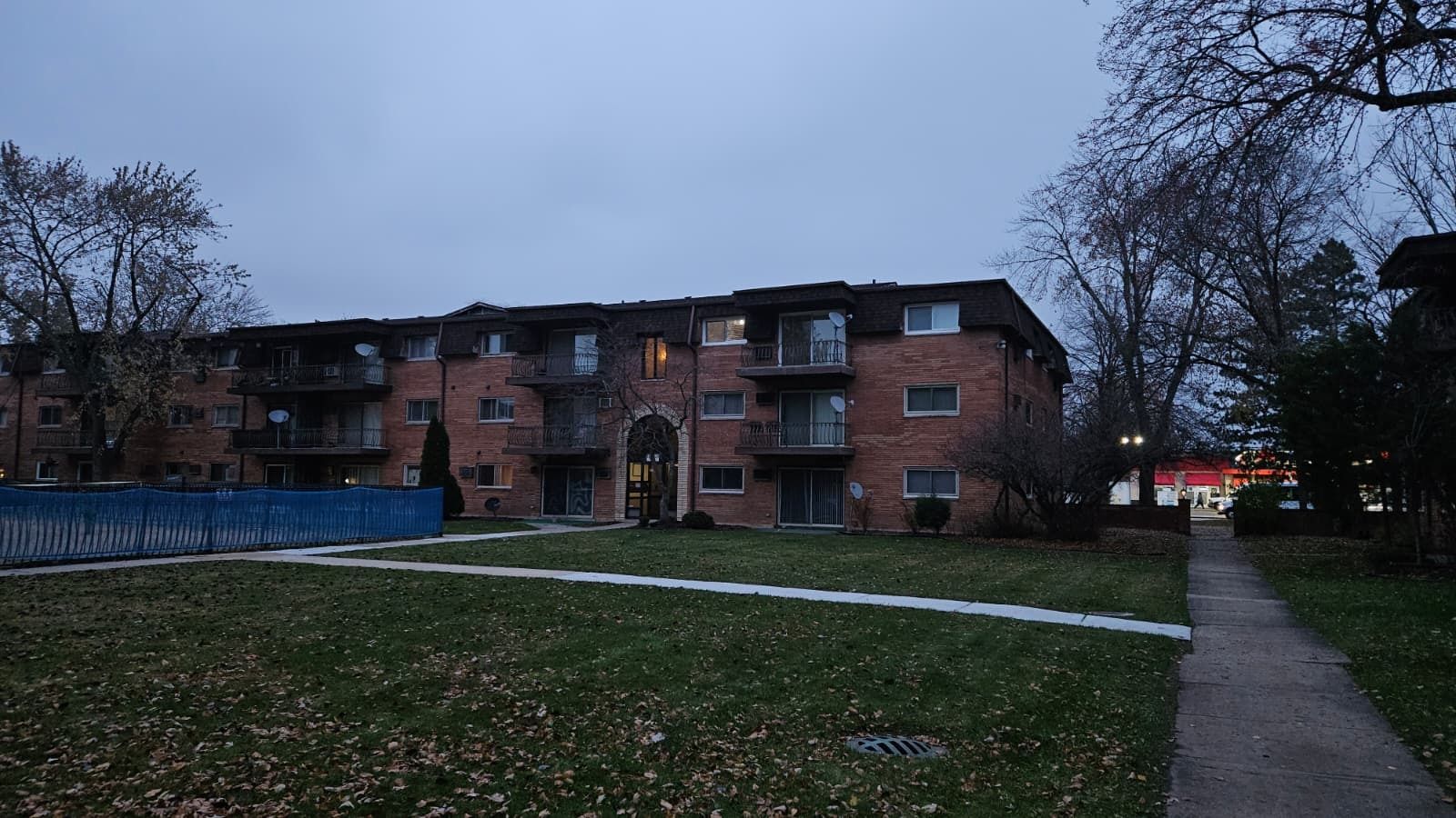 18550 TORRENCE Avenue #5 — Lansing, IL 60438