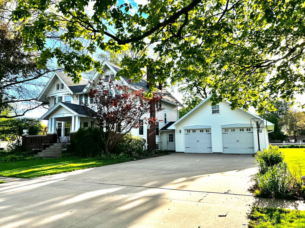 301 N Main Street, Alexis, IL 61412