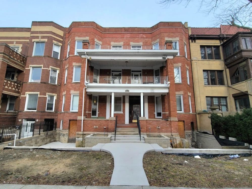 6713 N SHERIDAN Road #1N — Chicago, IL 60626