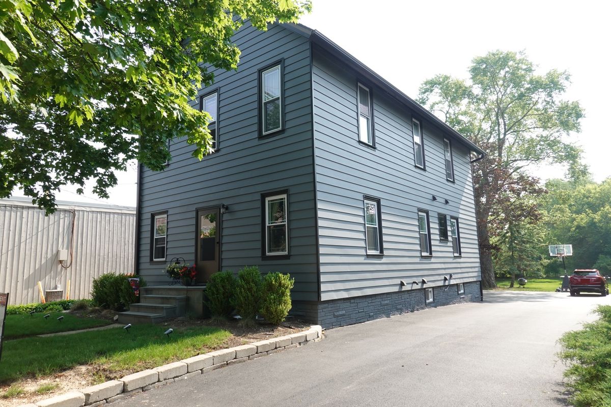 51 Seymour Avenue, Grayslake, IL 60030