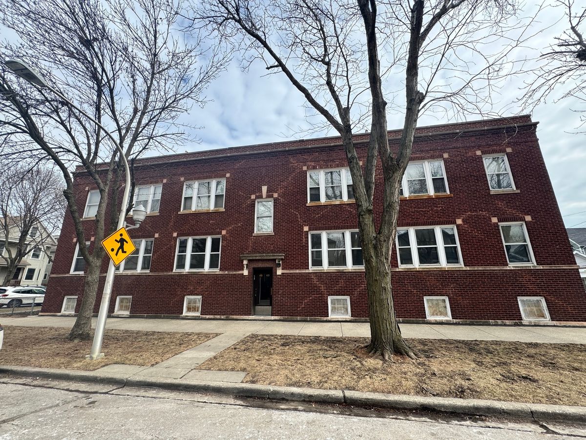 4125 Campbell Avenue, Chicago, IL 60618