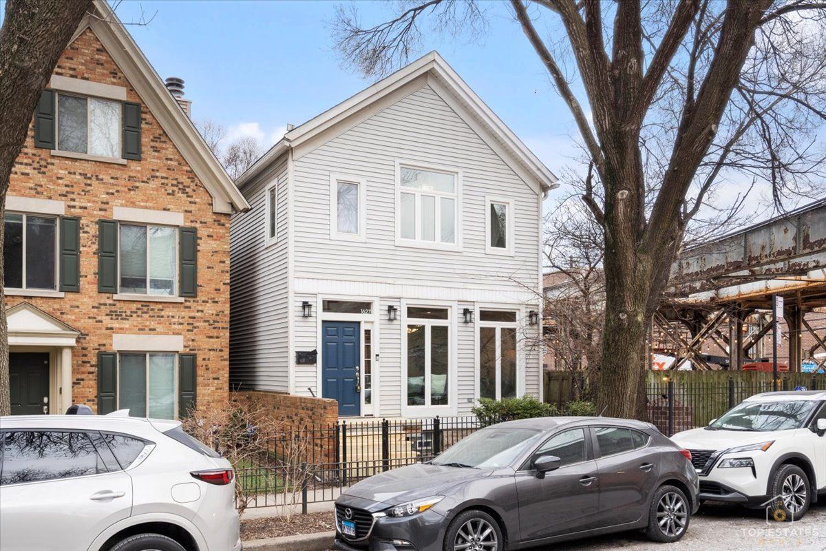 1627 N Dayton Street — Chicago, IL 60614