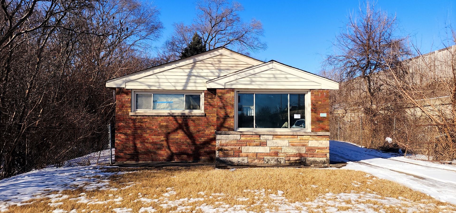 4118 W Midlothian Avenue — Robbins, IL 60472