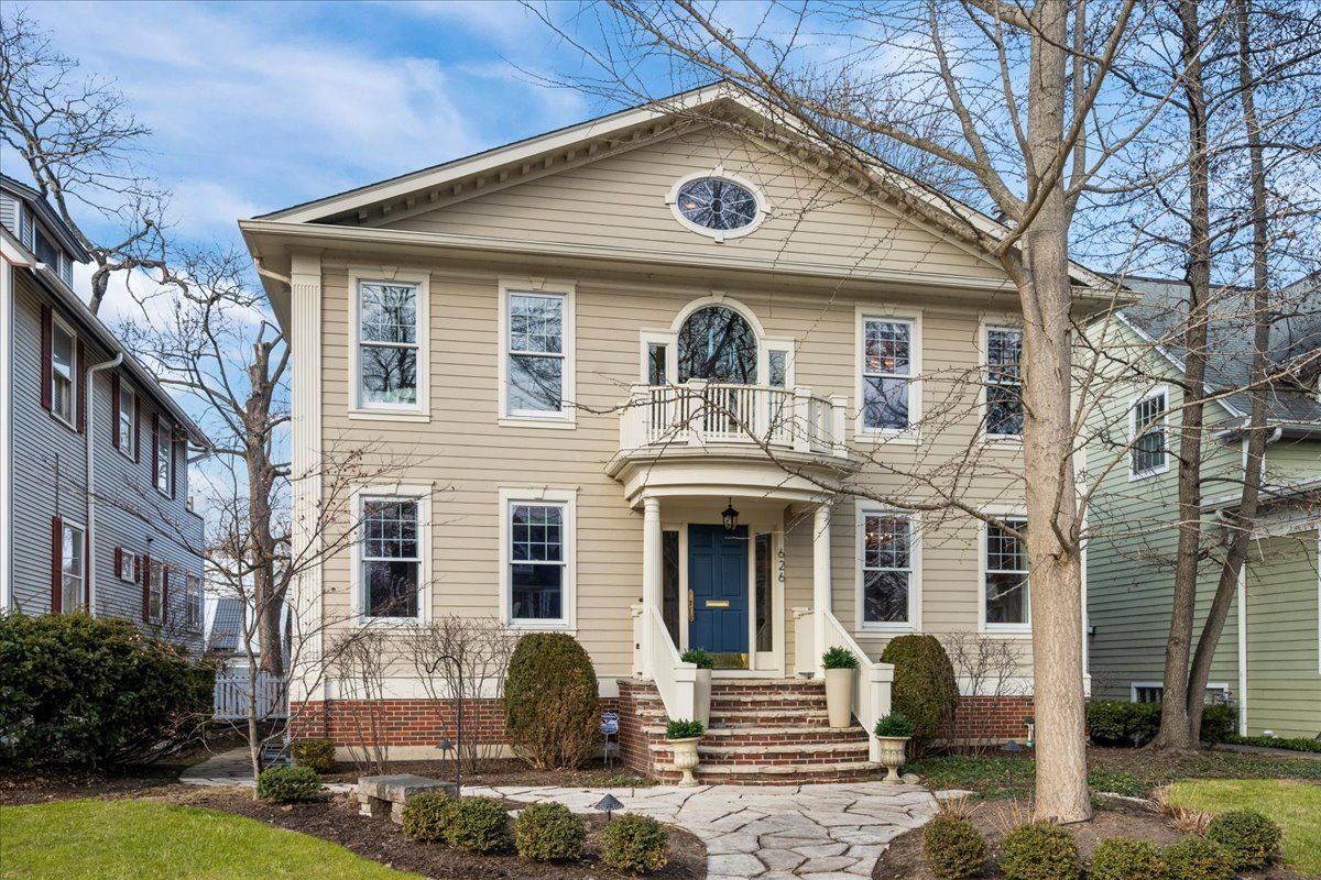 626 Washington Avenue — Wilmette, IL 60091