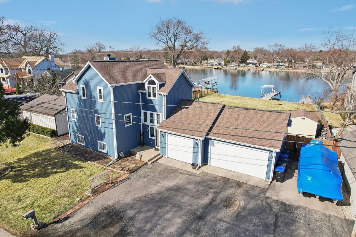 912 River Terrace Drive, Johnsburg, IL 60051