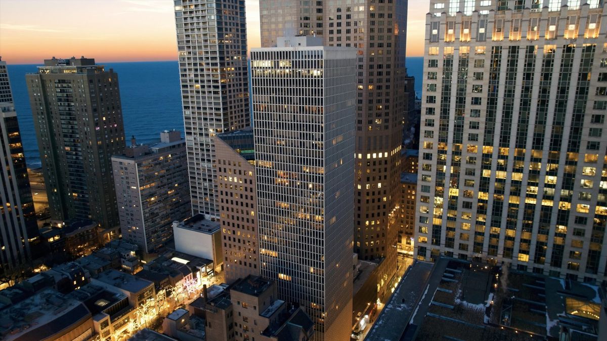 100 Walton Street, Chicago, IL 60611