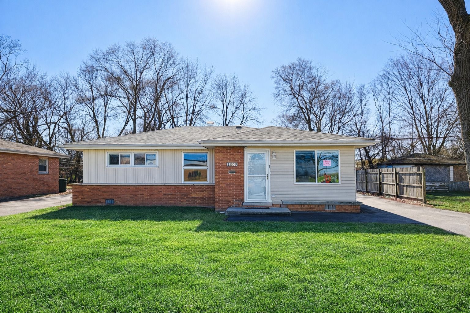 2837 Oxford Drive — Markham, IL 60428