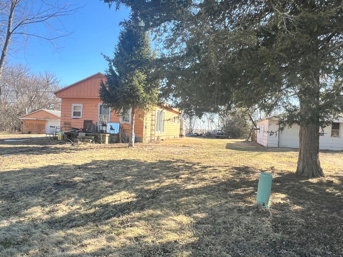 415 E 5th Avenue, Rankin, IL 60960