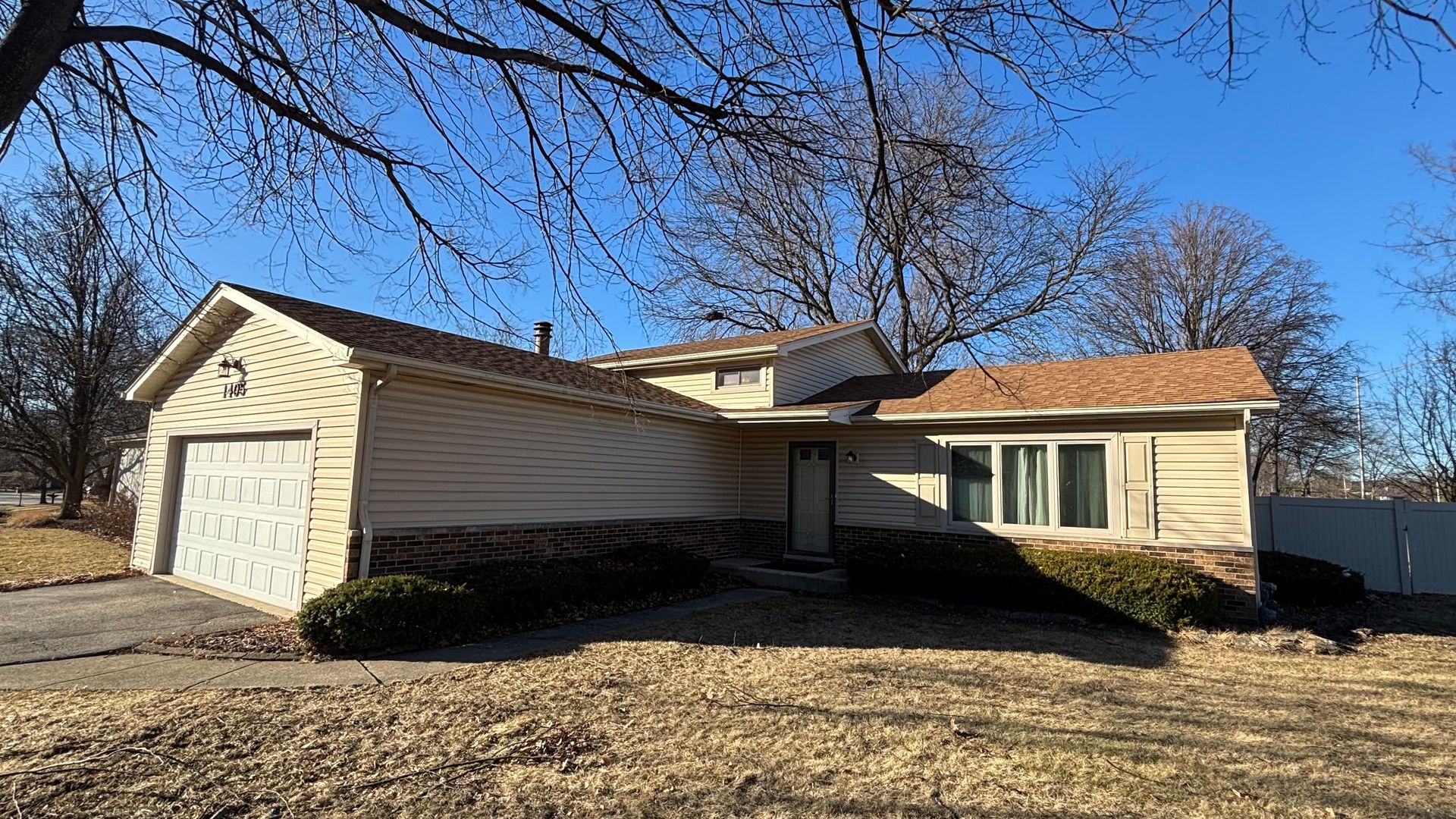 1405 E Bailey Road — Naperville, IL 60565