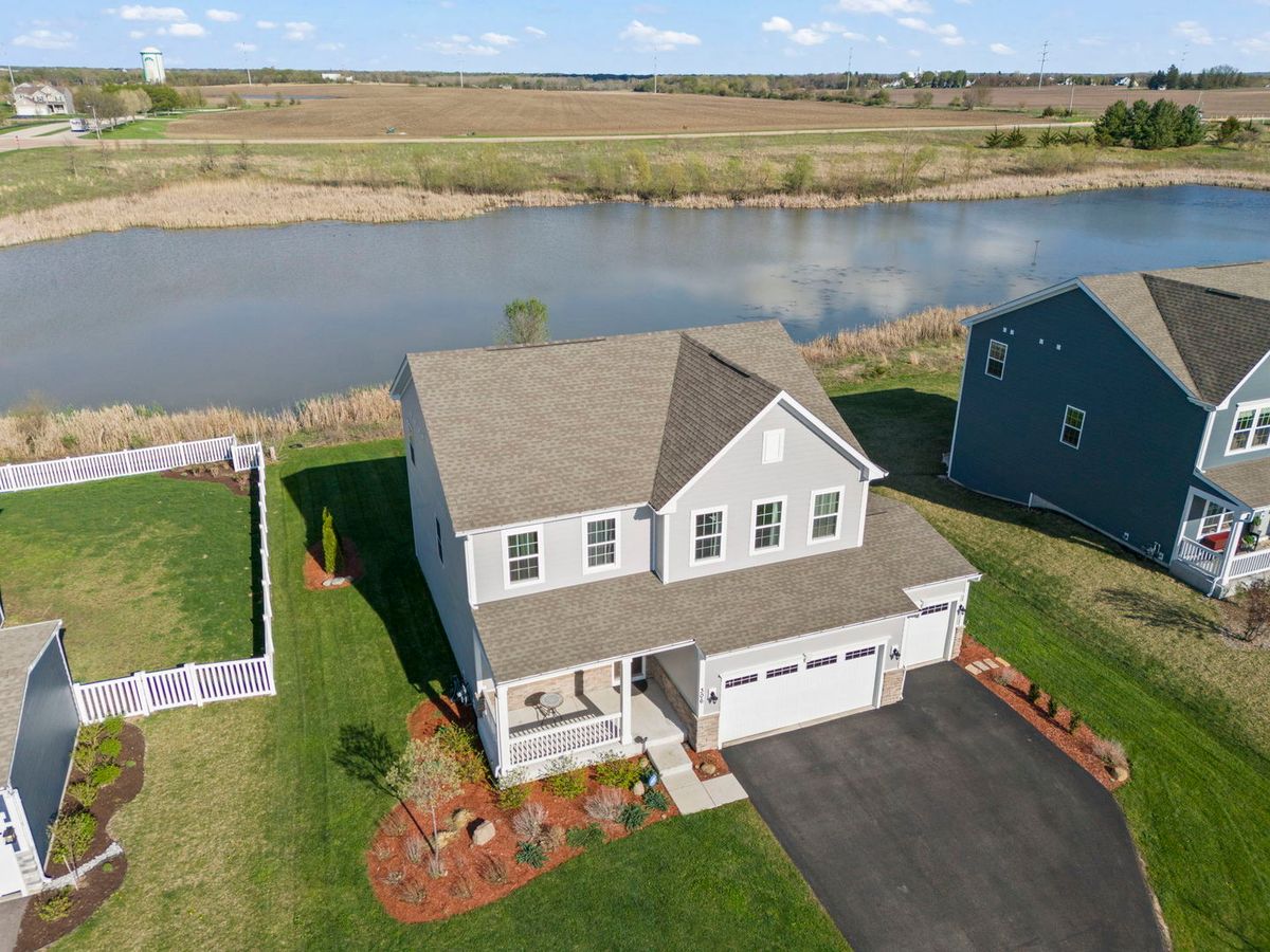 306 Atkinson Drive, Sugar Grove, IL 60554