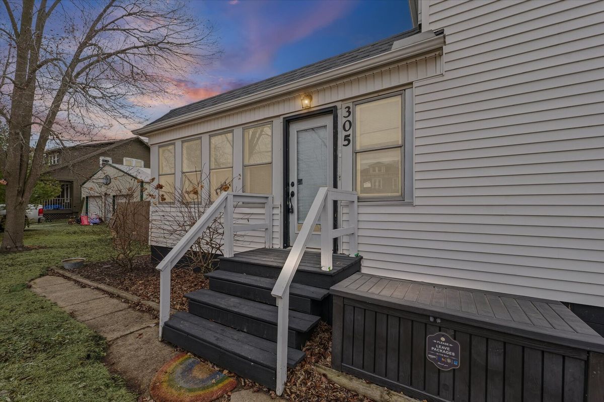 305 S OAK Street, Buckley, IL 60918