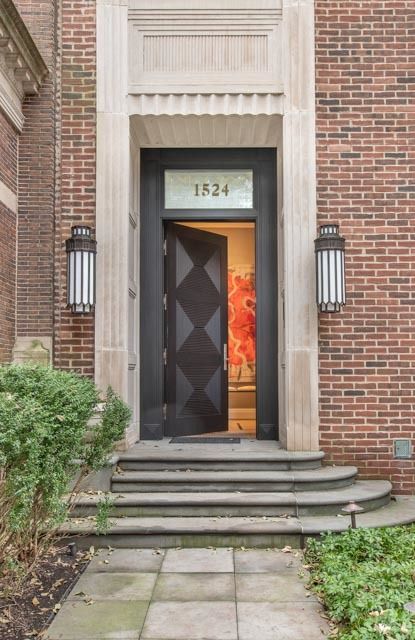 1524 N Astor Street — Chicago, IL 60610