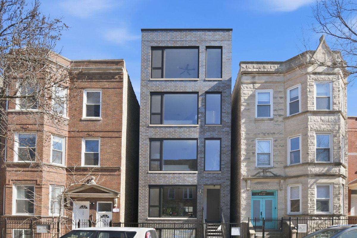 1325 Artesian Avenue, Chicago, IL 60622