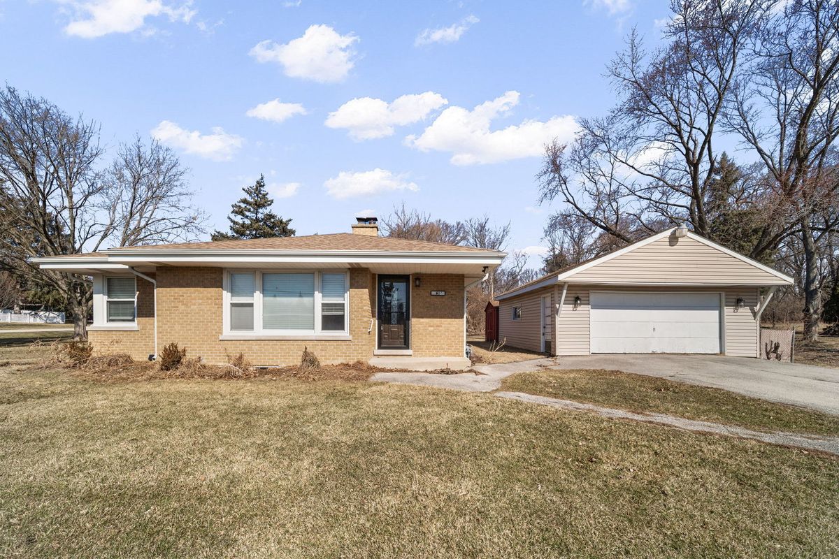 22W144 Marston Avenue, Glen Ellyn, IL 60137