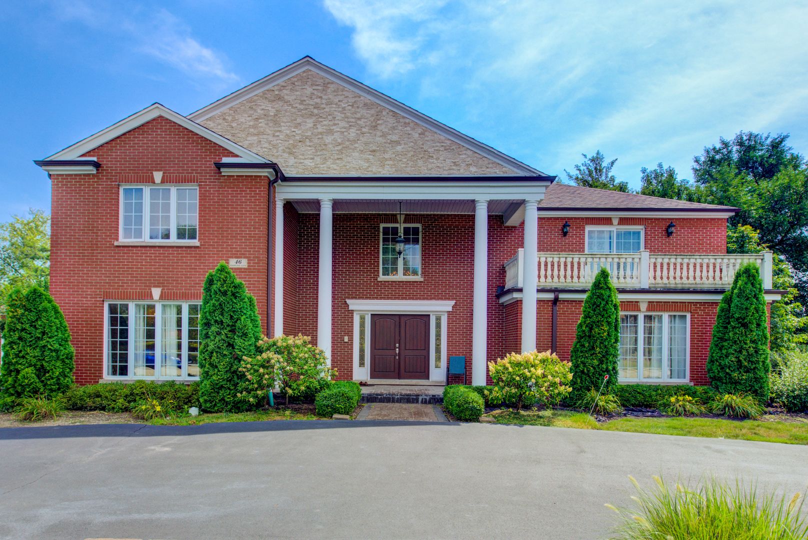 46 Hamilton Lane — Oak Brook, IL 60523