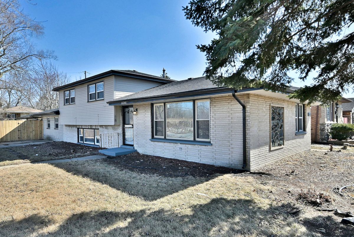 14201 Maryland Avenue, Dolton, IL 60419
