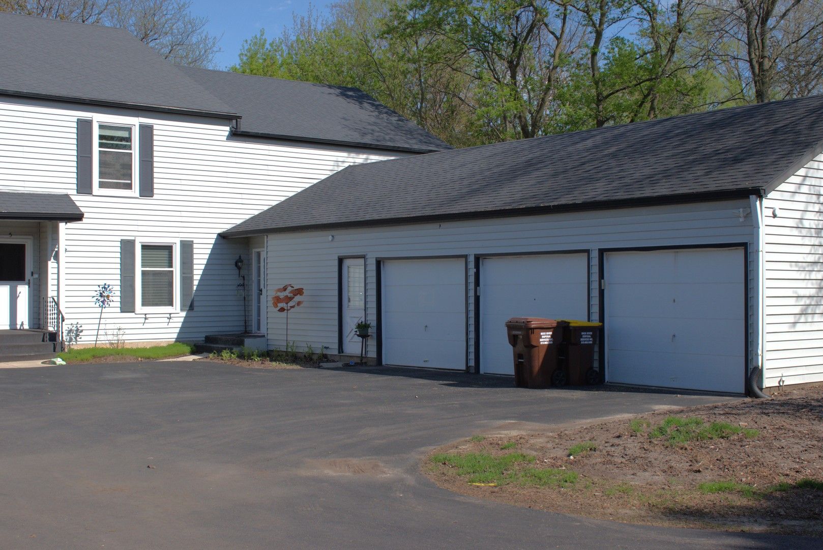 4621 HIGH POINT Drive #6 — Rockford, IL 61114