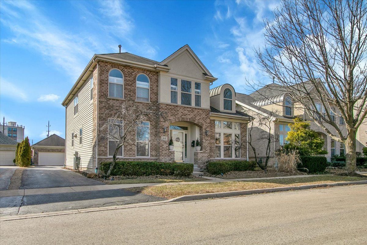 44 Westover Road — Highwood, IL 60040