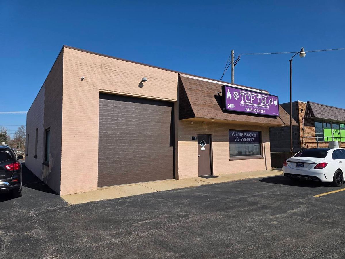 2912 Il Route 120 Route, McHenry, IL 60051