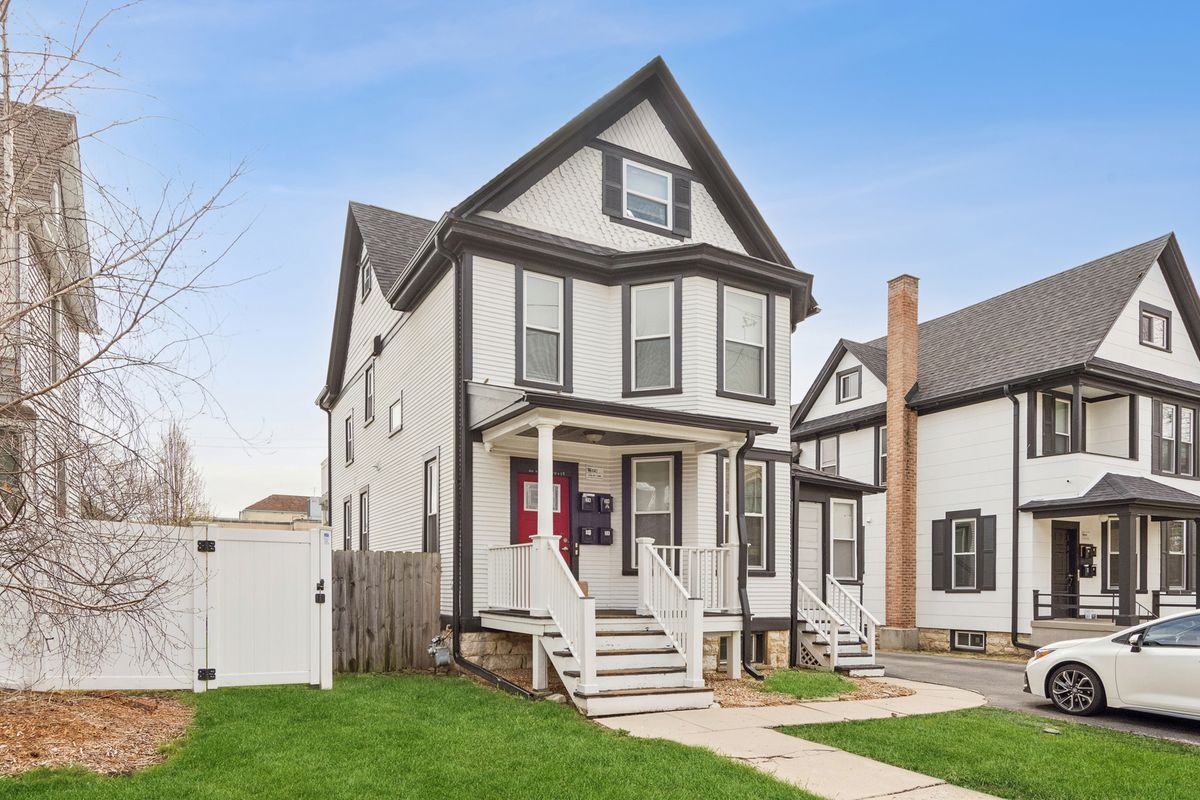 127 West Street, Wheaton, IL 60187