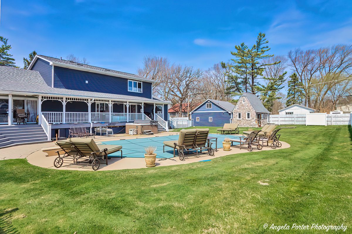 41653 Lotus Avenue, Antioch, IL 60002