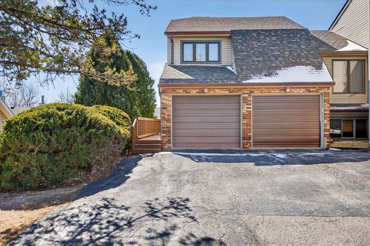 3409 Parkwild Drive, Bettendorf, IA 52722