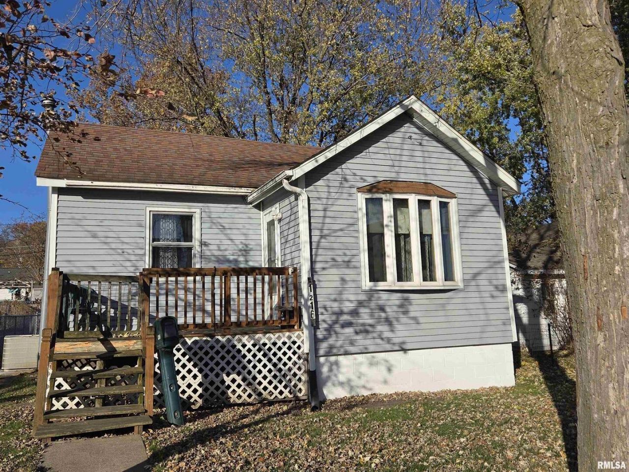 1216 9TH Avenue S — Clinton, IA 52732