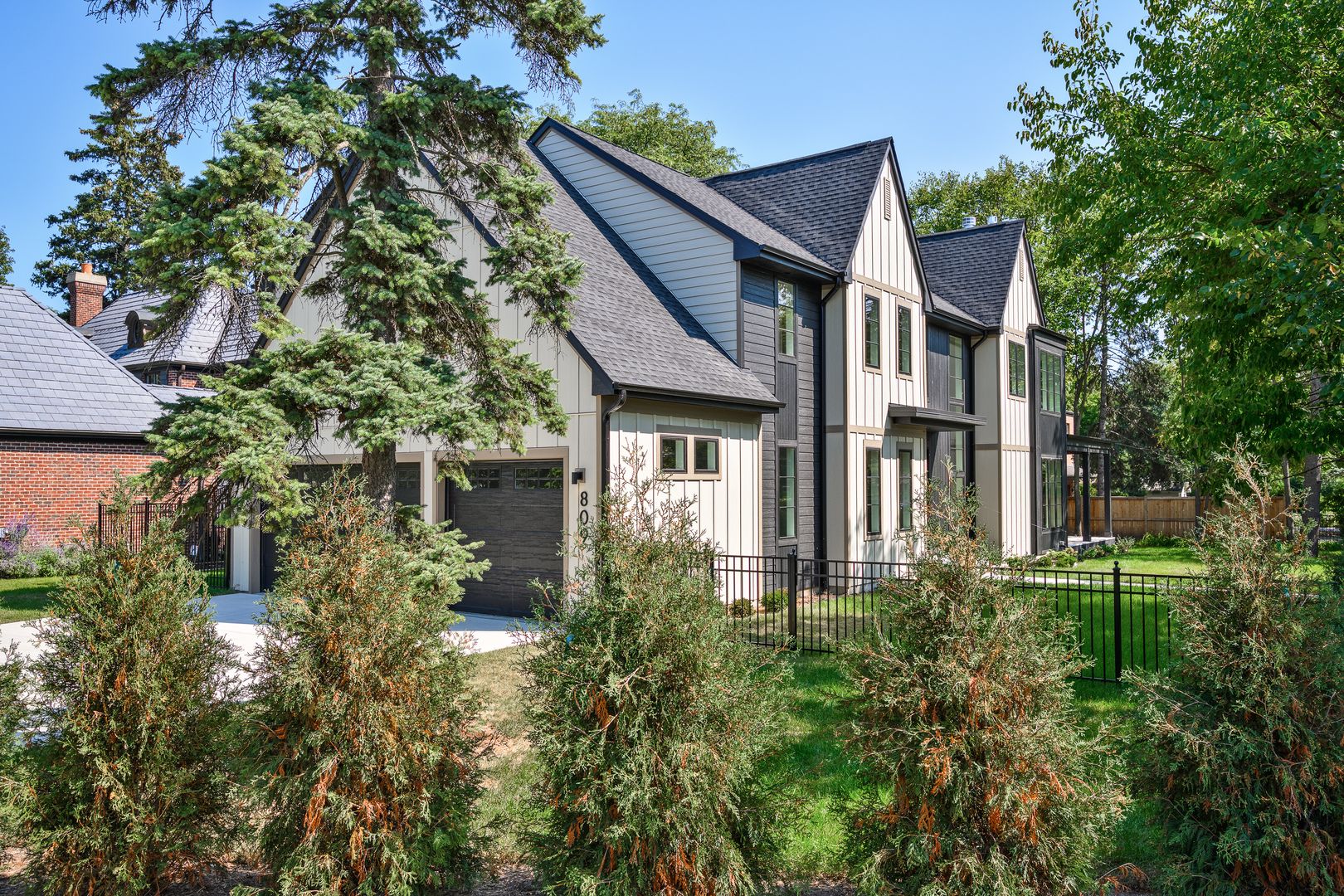 809 Lenox Road — Glenview, IL 60025