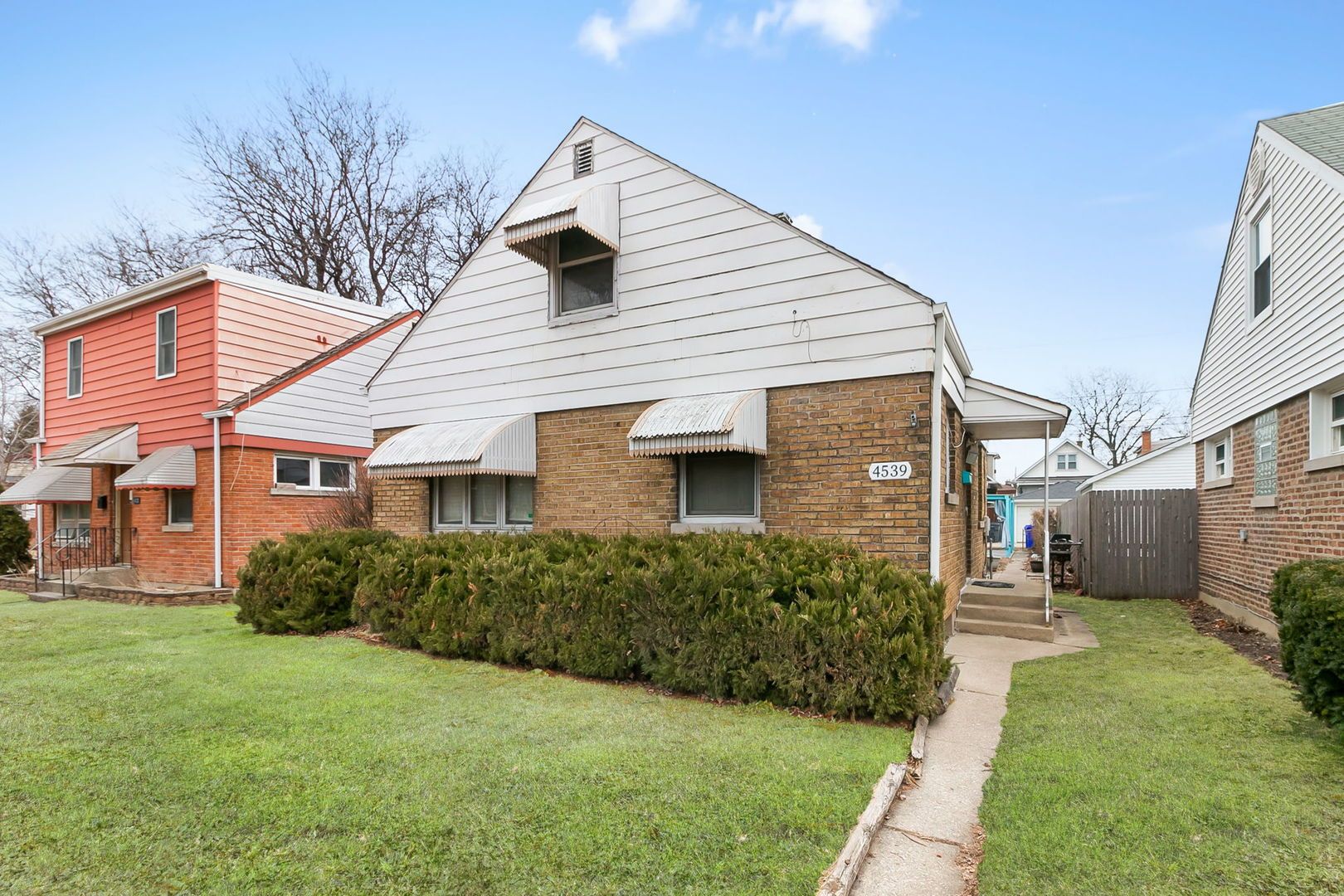 4539 Clyde Avenue — Lyons, IL 60534