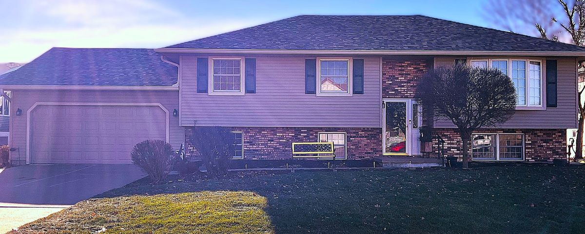 805 Spring Street, Eldridge, IA 52748