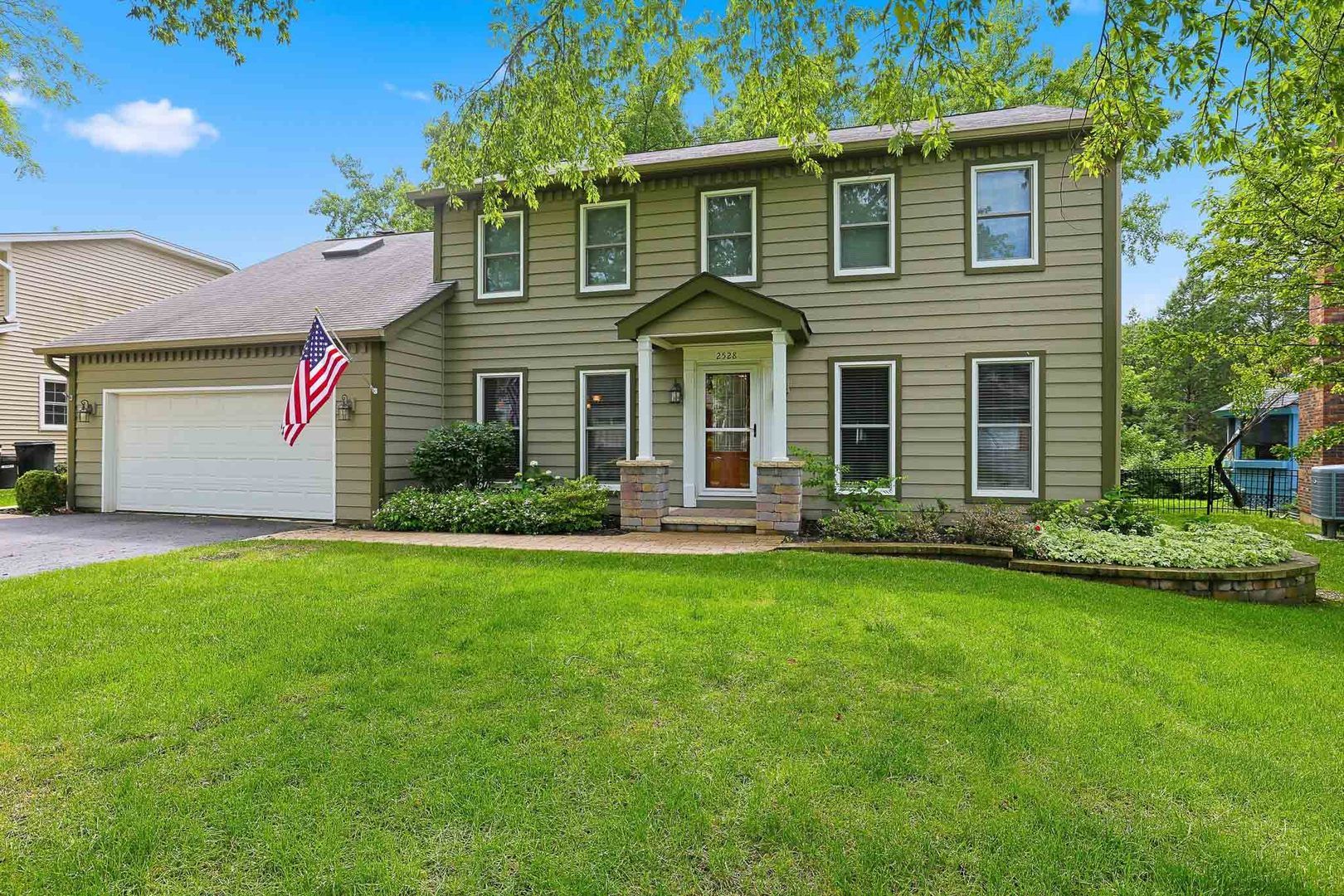 2528 Sun Valley Road — Lisle, IL 60532