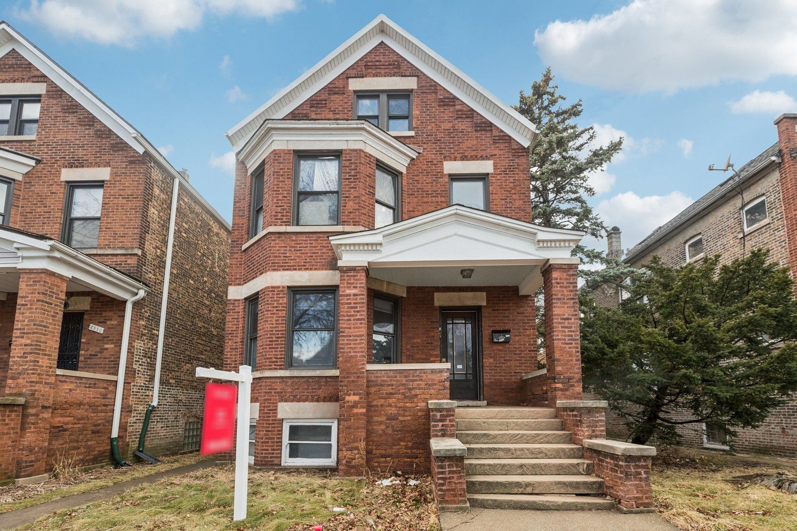 8548 S Manistee Avenue — Chicago, IL 60617