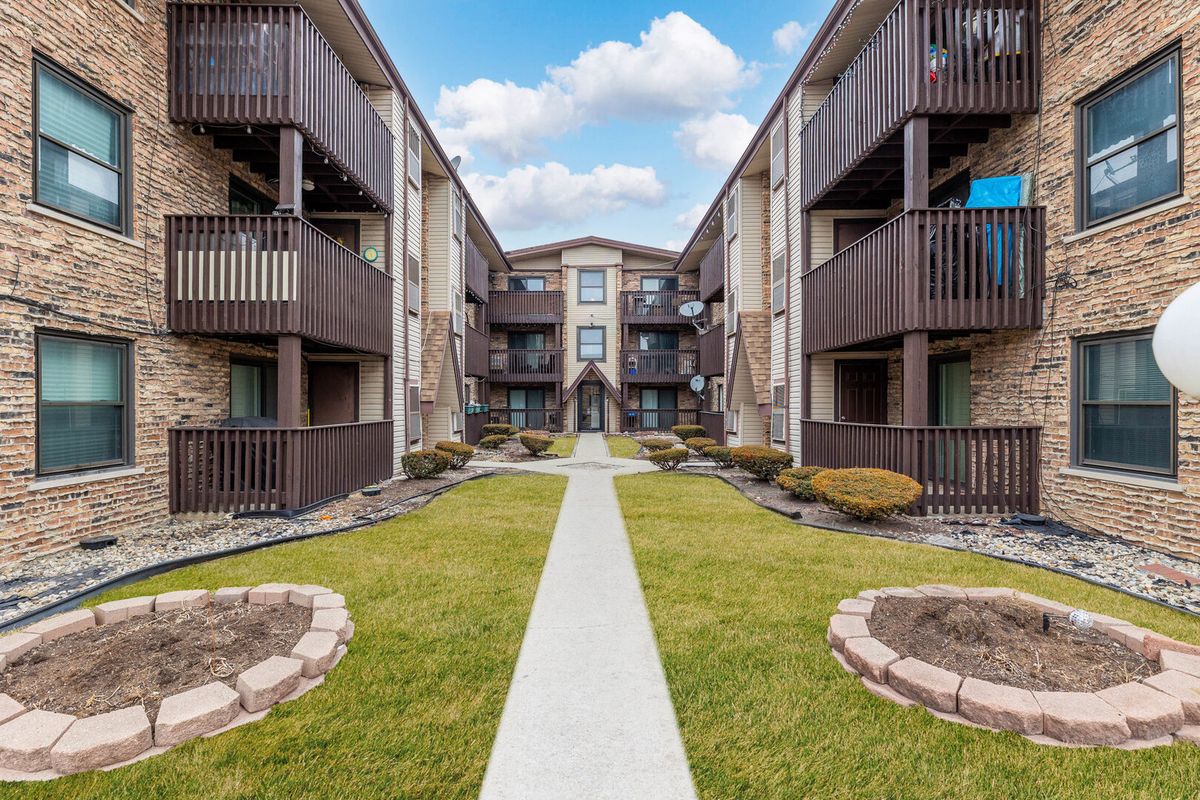 4553 56th Street, Chicago, IL 60629