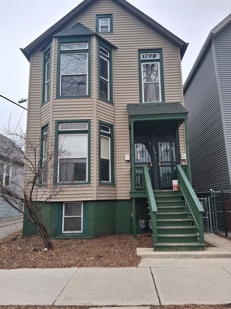 4810 S Union Avenue — Chicago, IL 60609