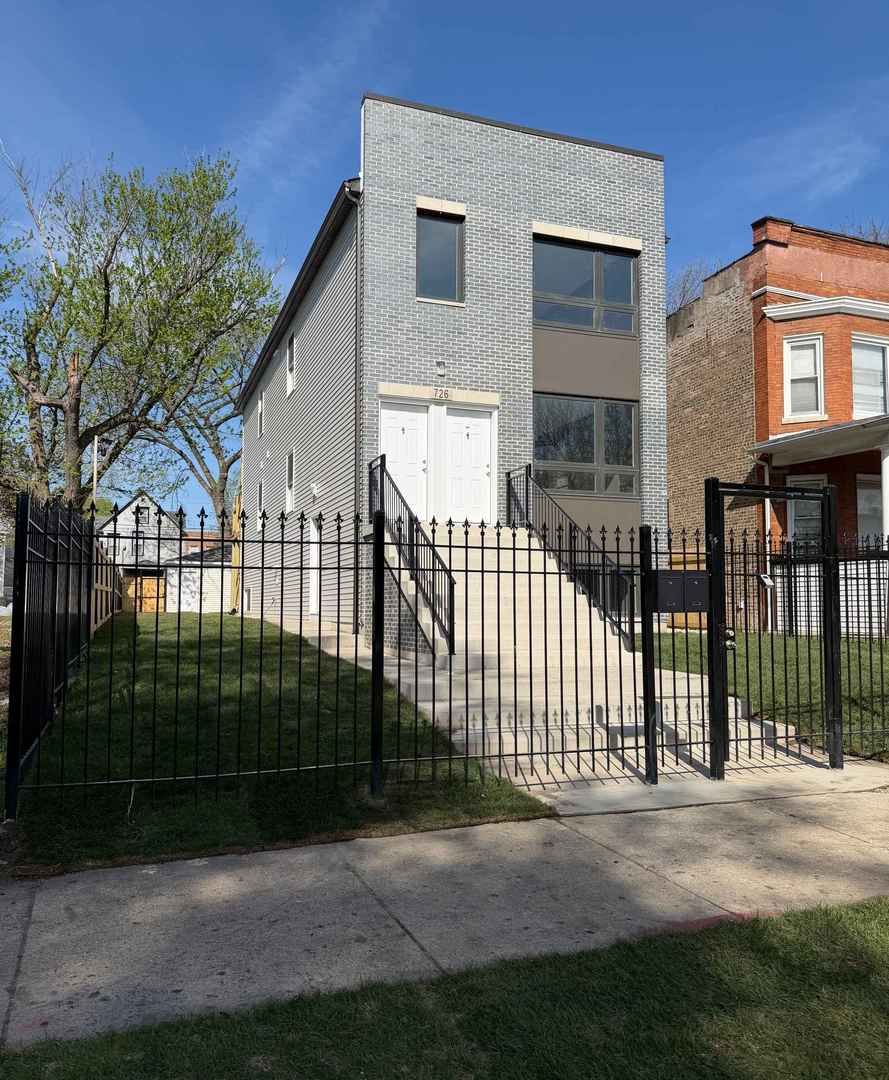 726 Lotus Avenue, Chicago, IL 60644