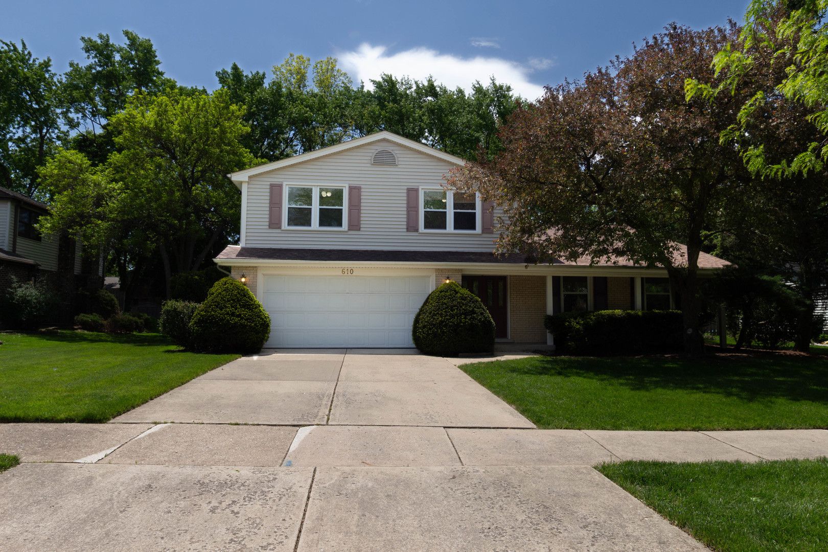610 Pawnee Lane — Naperville, IL 60563