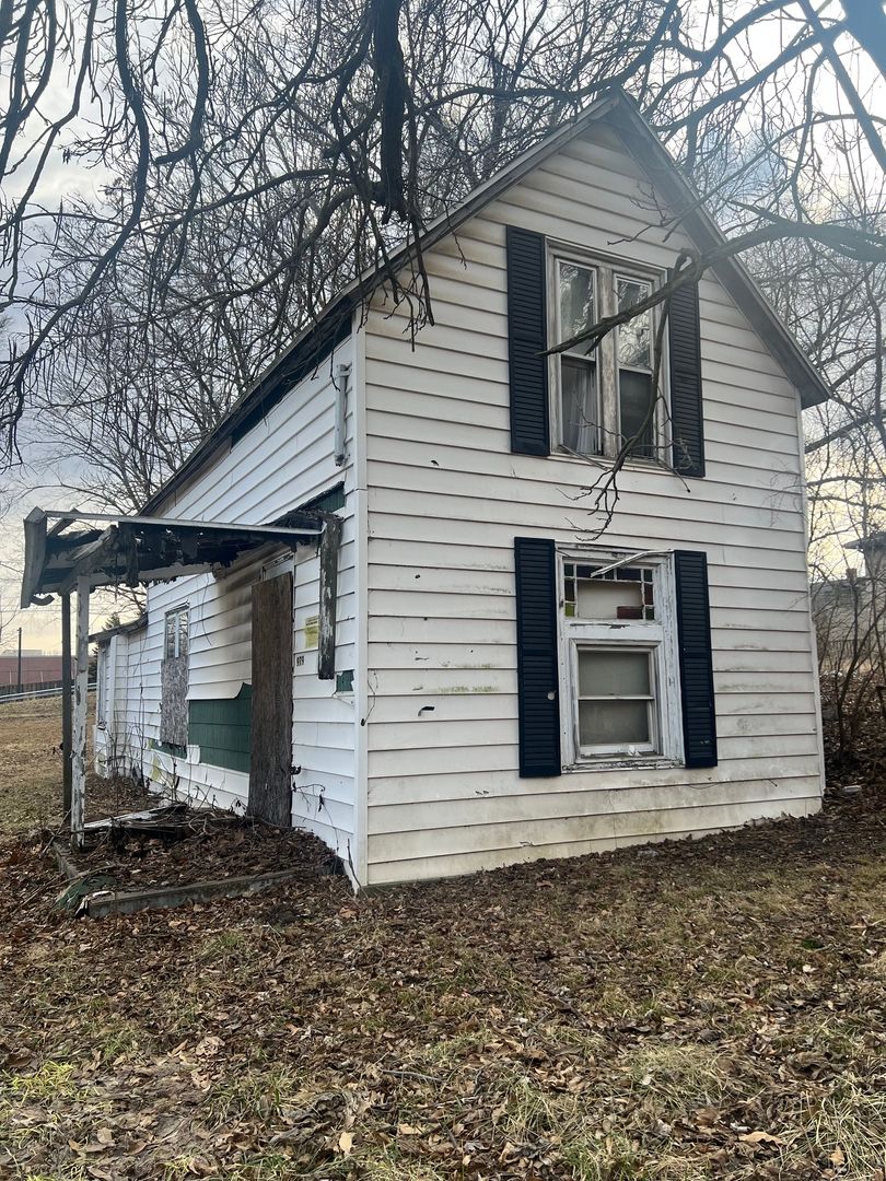 979 Cerro Gordo Street, Decatur, IL 62522