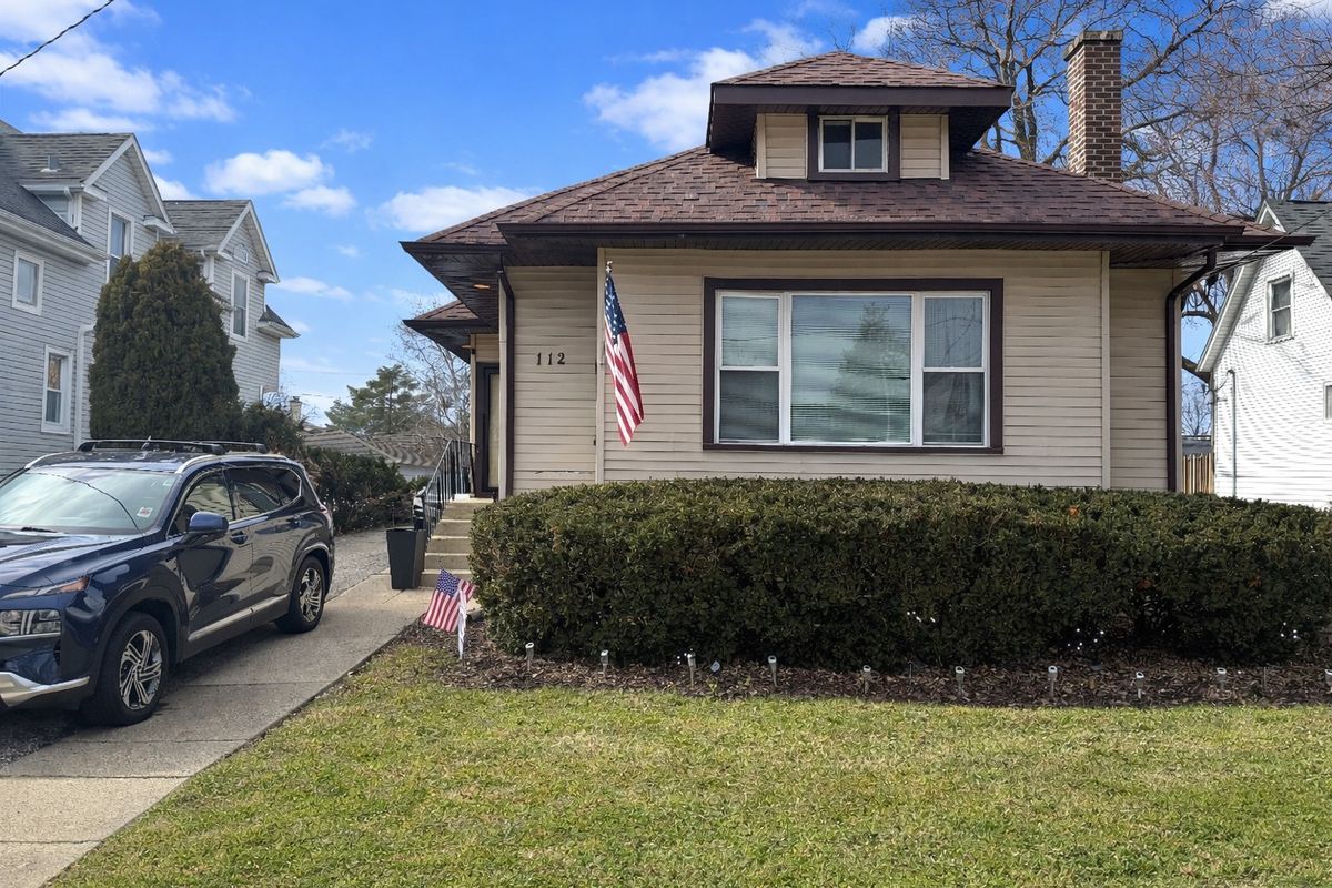 112 Greenwood Avenue, Park Ridge, IL 60068