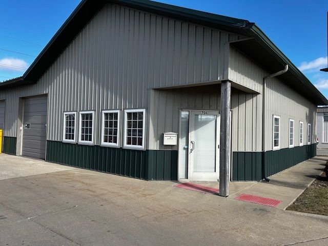 706 BLOOMINGTON Road #101 — Champaign, IL 61821