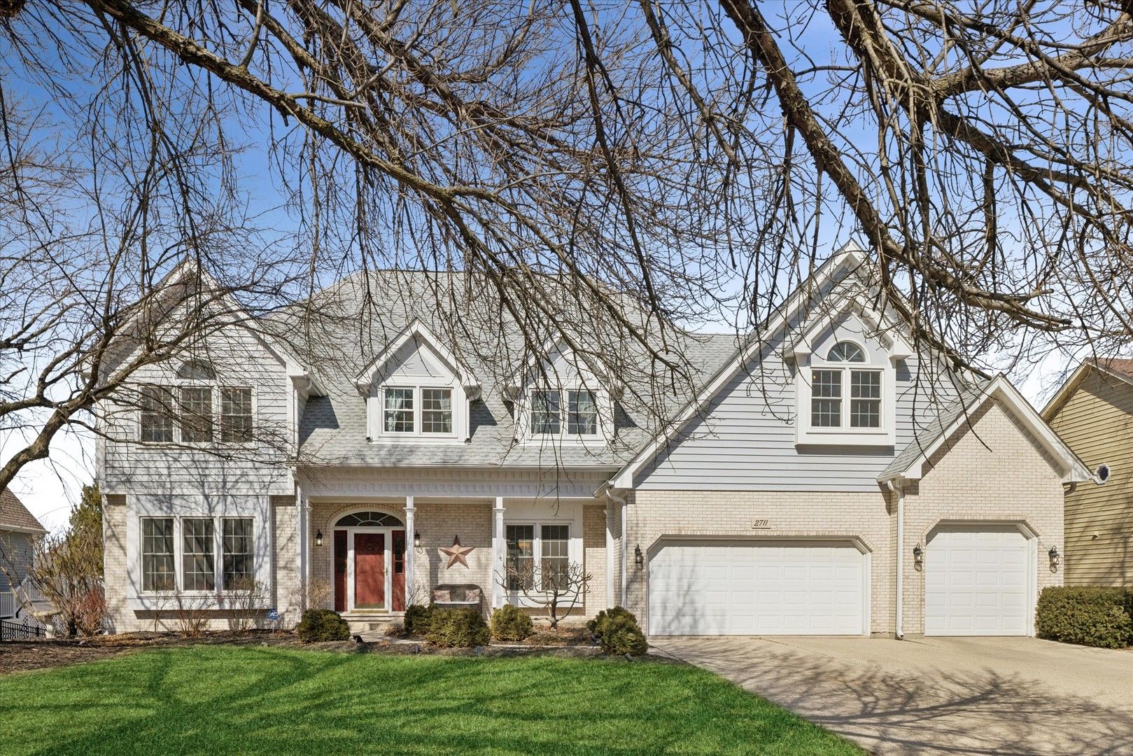 2711 Wendy Drive — Naperville, IL 60565