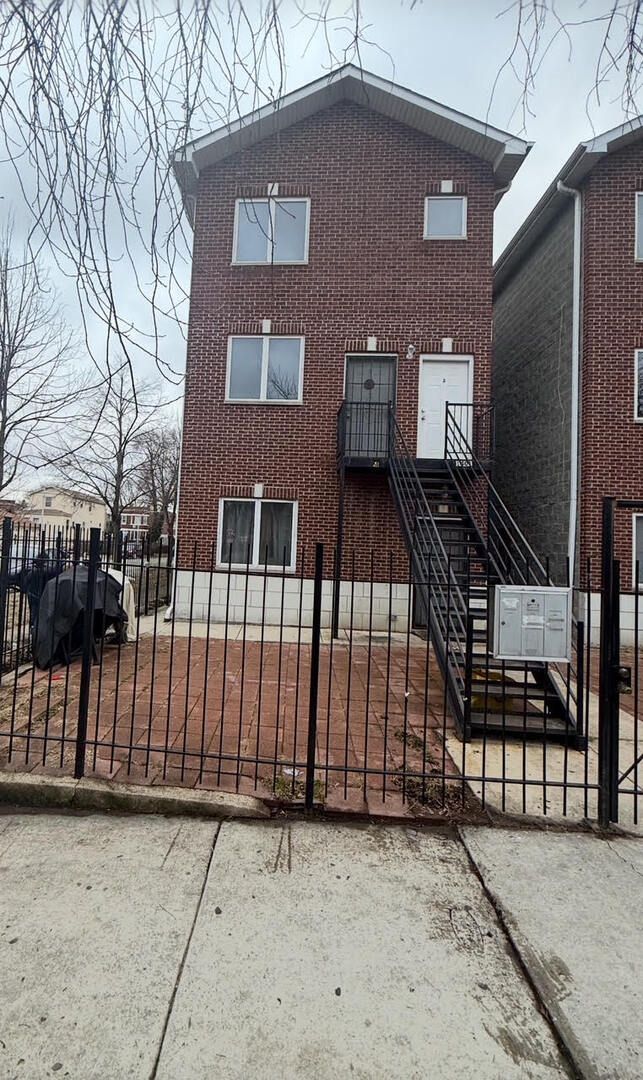 1401 S Kedvale Avenue — Chicago, IL 60623