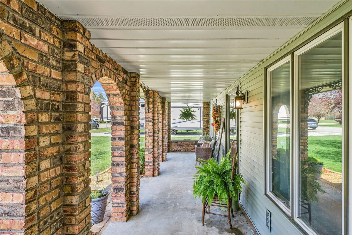 974 Martha Court, Milford, IL 60953
