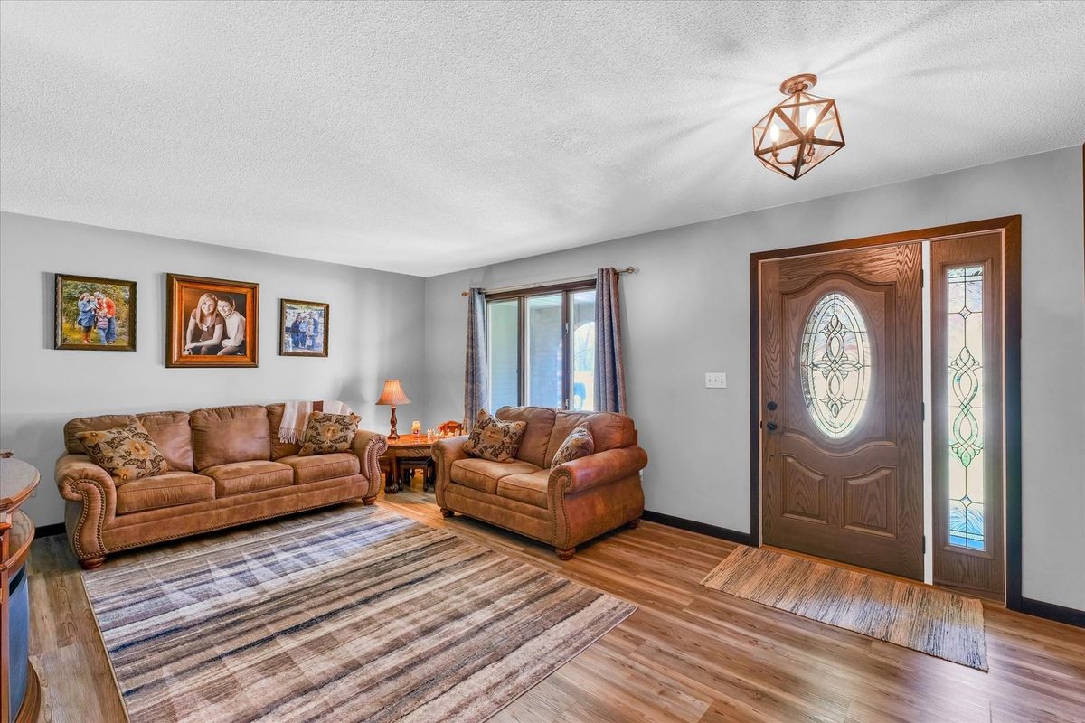 974 Martha Court, Milford, IL 60953