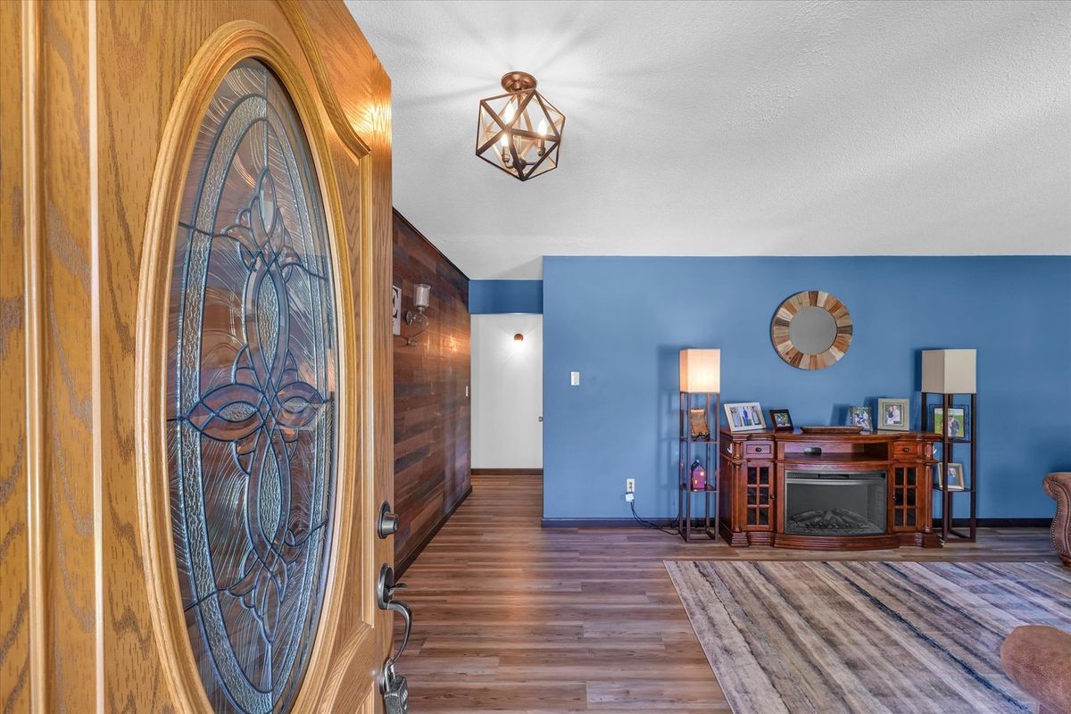 974 Martha Court, Milford, IL 60953