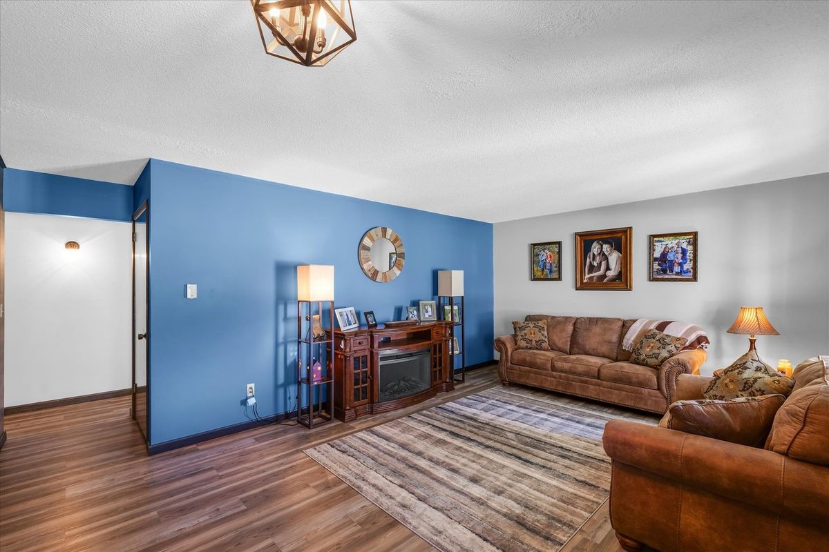 974 Martha Court, Milford, IL 60953