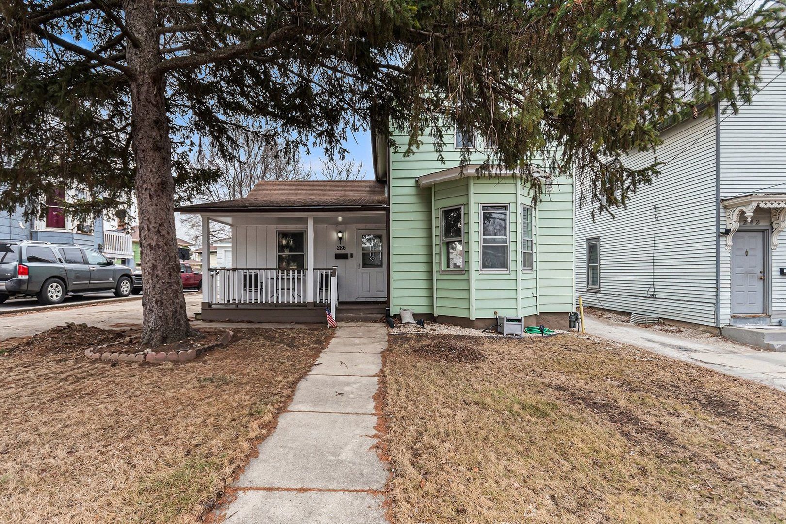 286 Villa Street — Elgin, IL 60120
