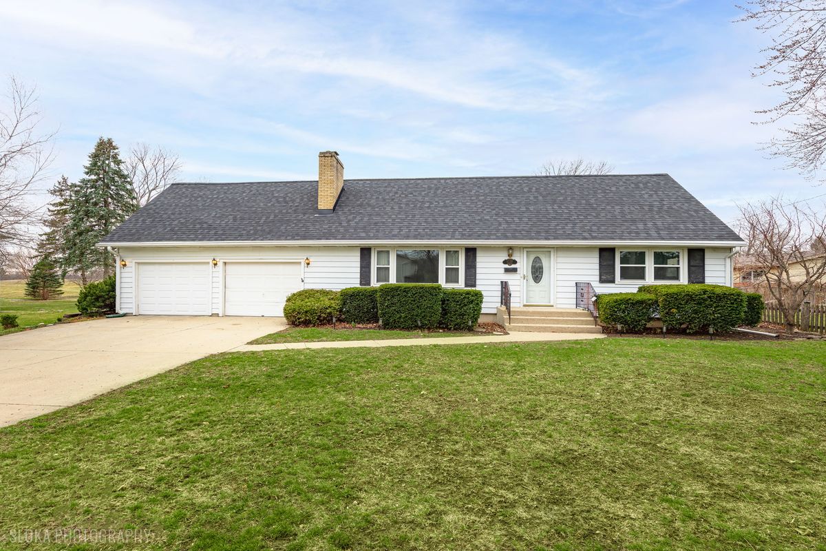 508 Crest Drive, Cary, IL 60013