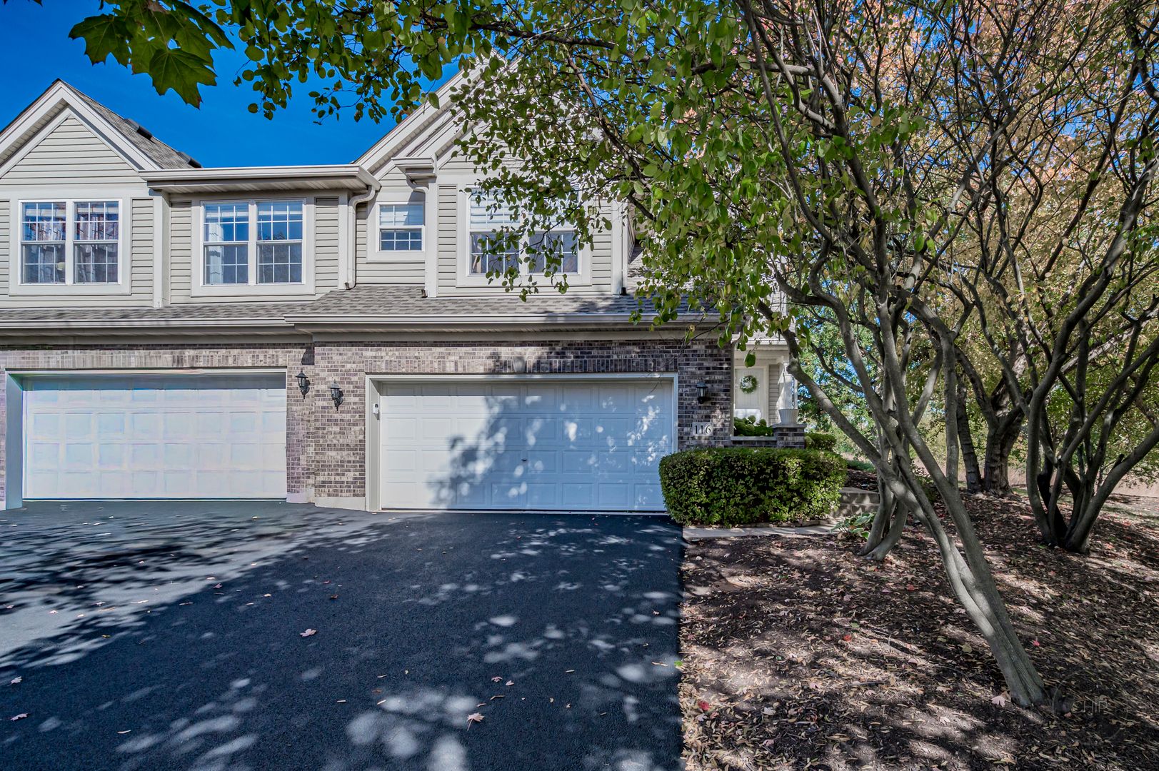 116 River Mist Drive — Oswego, IL 60543