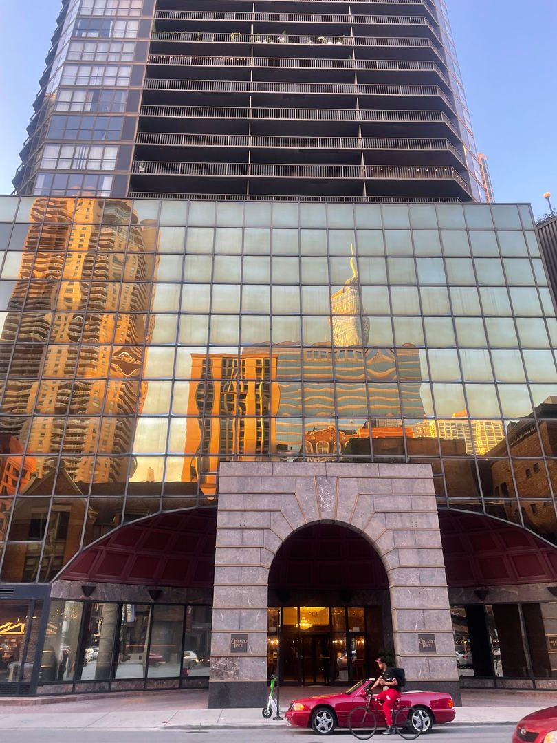 10 Ontario Street, Chicago, IL 60611
